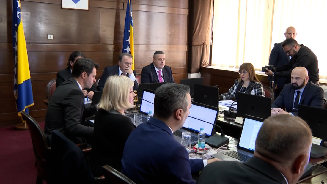 Umjesto udovoljavanju brojnih zahtjeva - udovoljili sebi