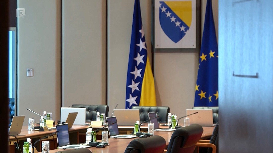 Obaveze, zakoni i reforme na čekanju, blokada puteva u najavi