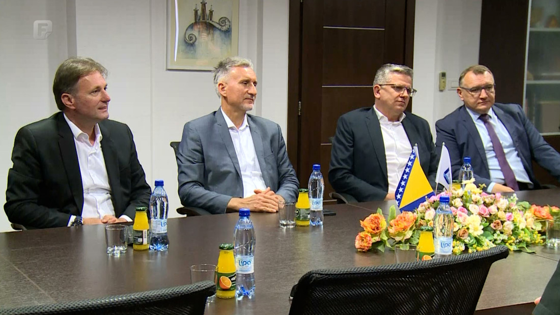 Ademović i Hrnjić posjetili posjetili Gradsku upravu u Bihaću