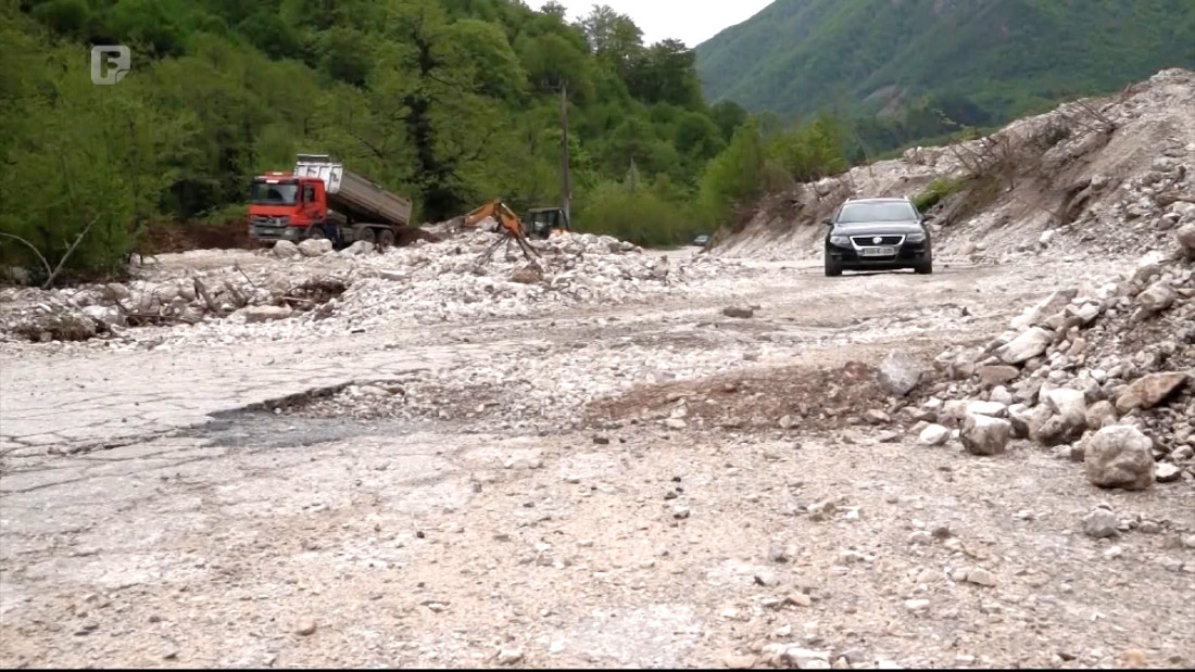 Cesta prema Blidinju mjesecima oštećena, mještani je koriste na vlastiti rizik