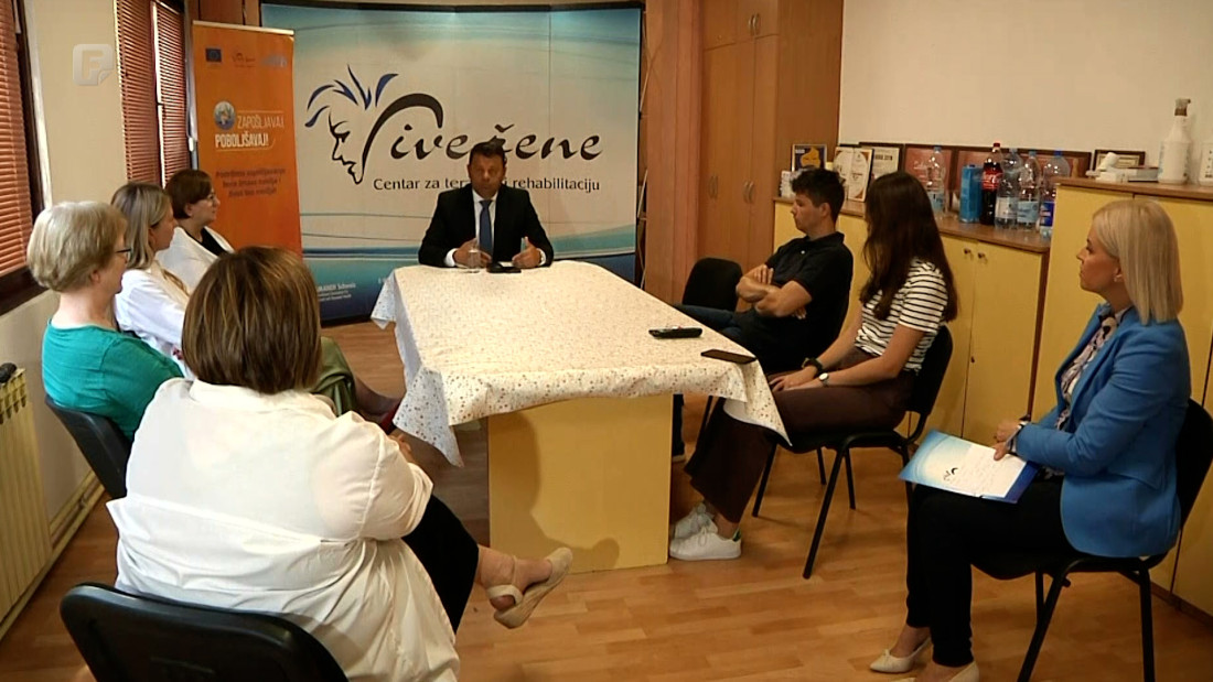 Ministar Hurtić posjetio Udruženje Vive žene u Tuzli