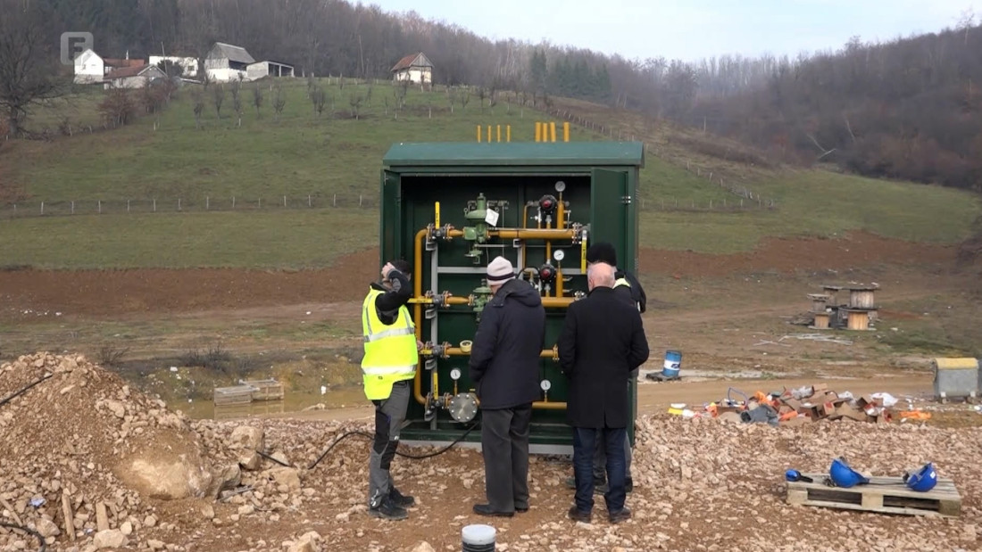 U Azapovićima u Kiseljaku pušten plinski sistem nakon 12 godina čekanja
