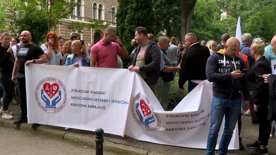 Povećava se najniža satnica, otkazan štrajk radnika u zdravstvu KS-a