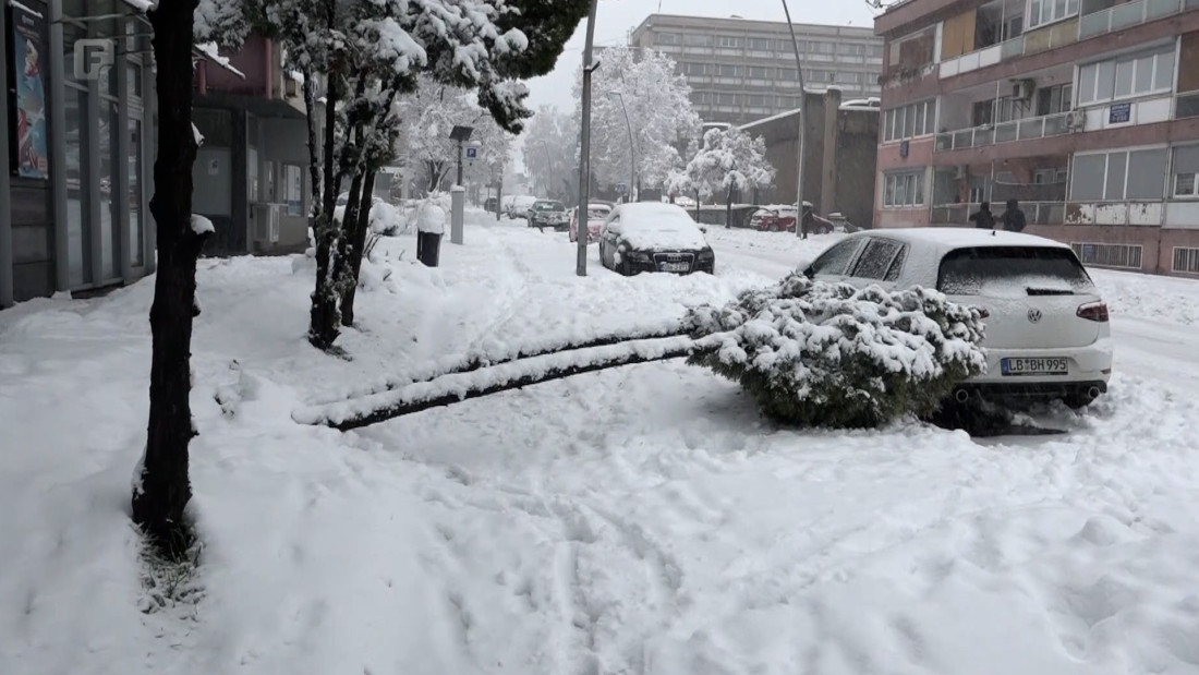 ZDK pod snijegom: Saobraćaj otežan, građanima upućen apel