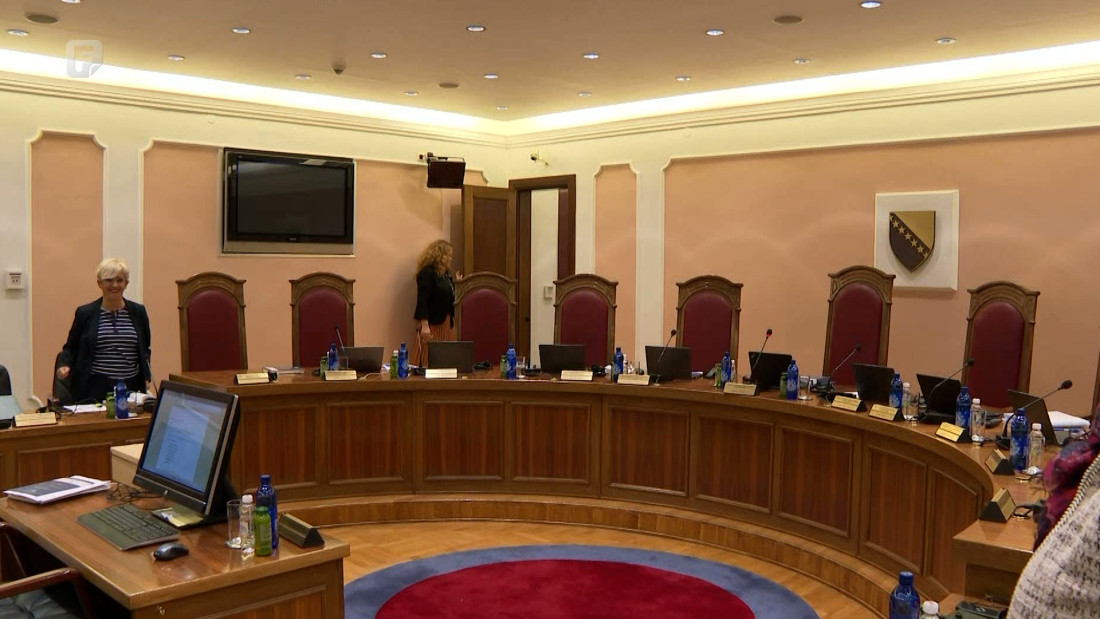 Ustavni sud Bosne i Hercegovine odlučuje o zahtjevu Denisa Bećirovića