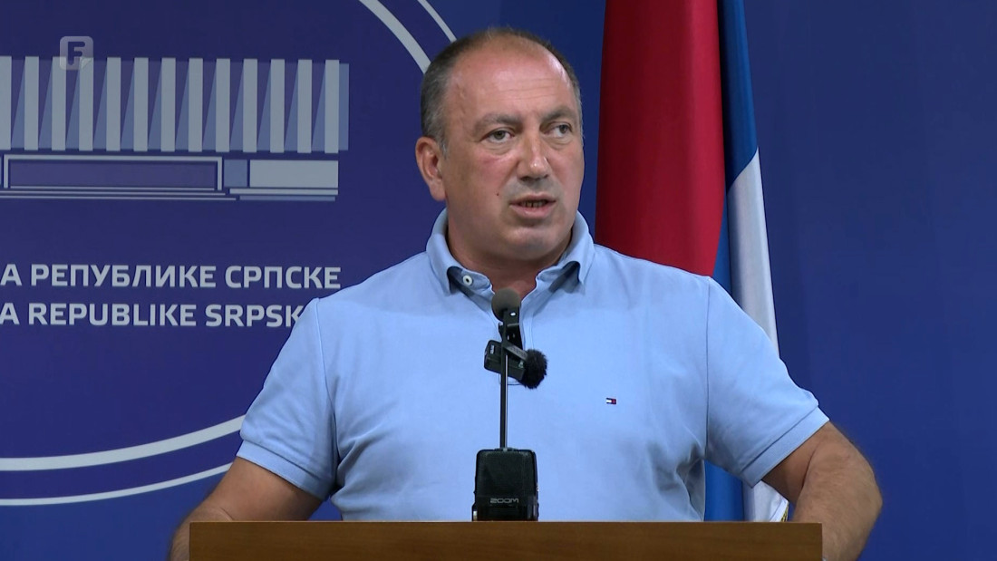 PDP: Performans o usvajanju zakona NSRS-a poslužio za političku trgovinu SNSD-a