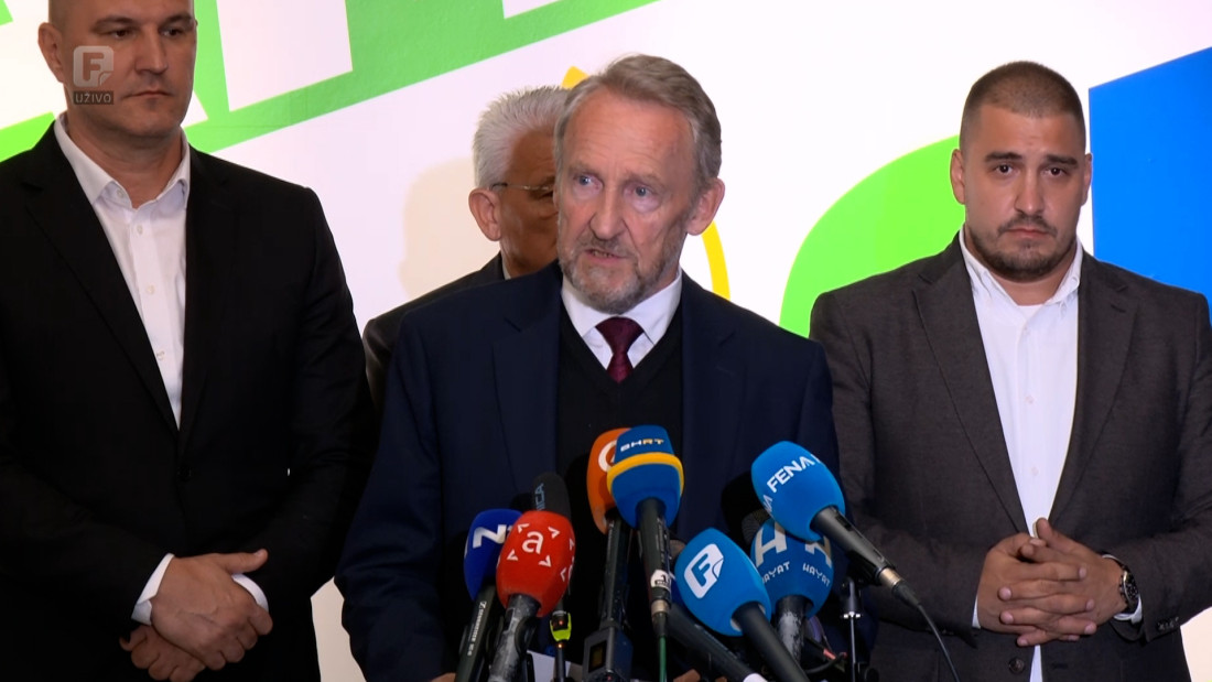 Izetbegović: SDA značajno popravila izborni rezultat u odnosu na prethodne izbore Izetbegović: SDA značajno popravila izborni rezultat u odnosu na prethodne izbore