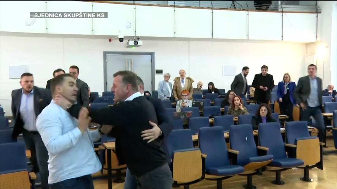 Fizički obračun obilježio sjednicu Skupštine Kantona Sarajevo
