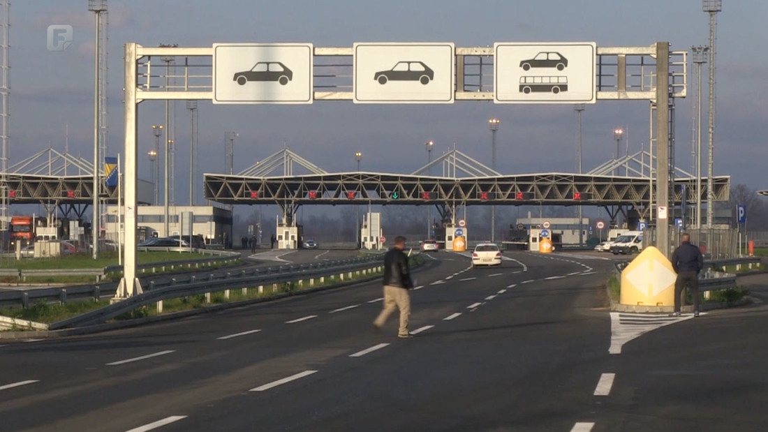 Umjesto ceremonije, spuštena rampa i zaključani objekti - GP Gradiška ostao zatvoren do daljnjeg