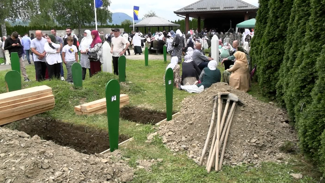 U Memorijalnom centru Veljaci klanjana dženaza za šest bošnjačkih žrtava agresije