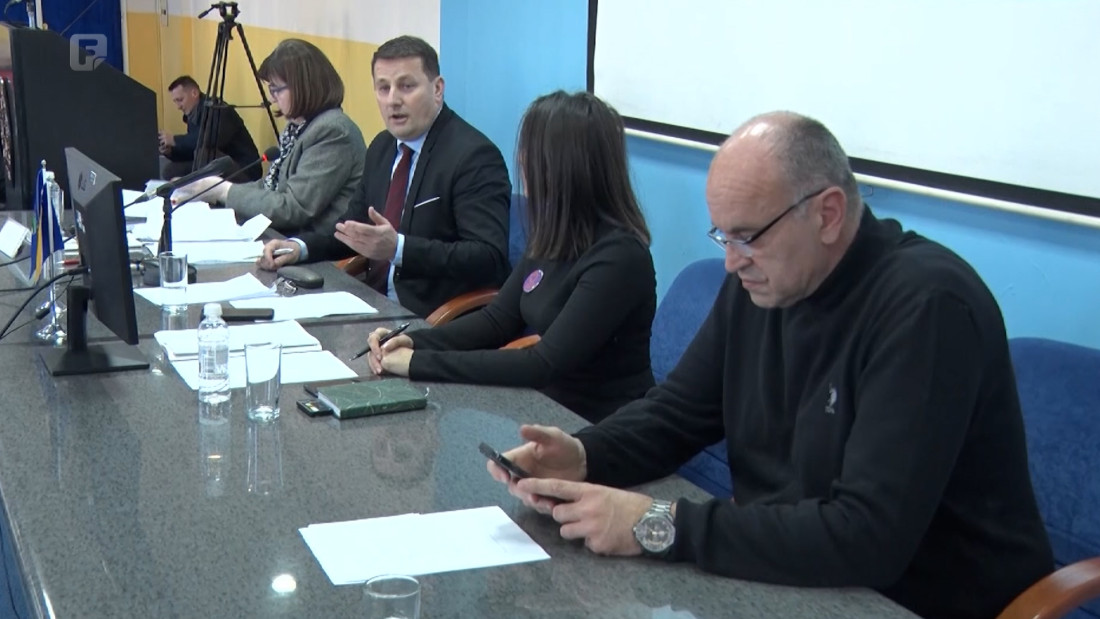 Smijenjena 'vikend' Vlada TK-a, na političku scenu se vratili SDA i DF