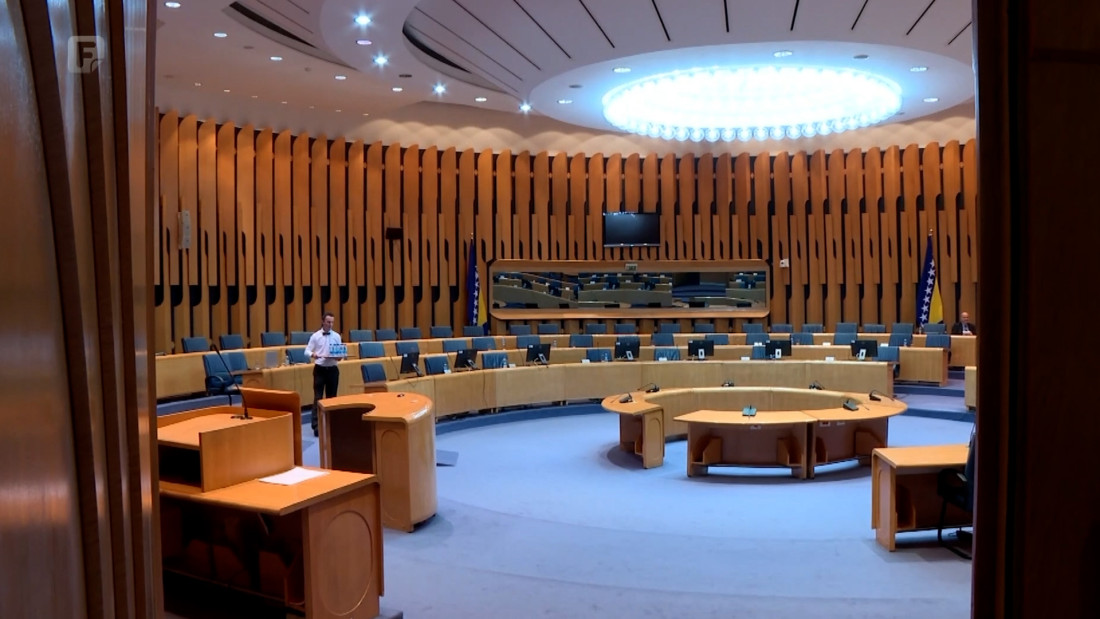 Sinhronizirane blokade Doma naroda: Hoće li visoki predstavnik intervenirati?