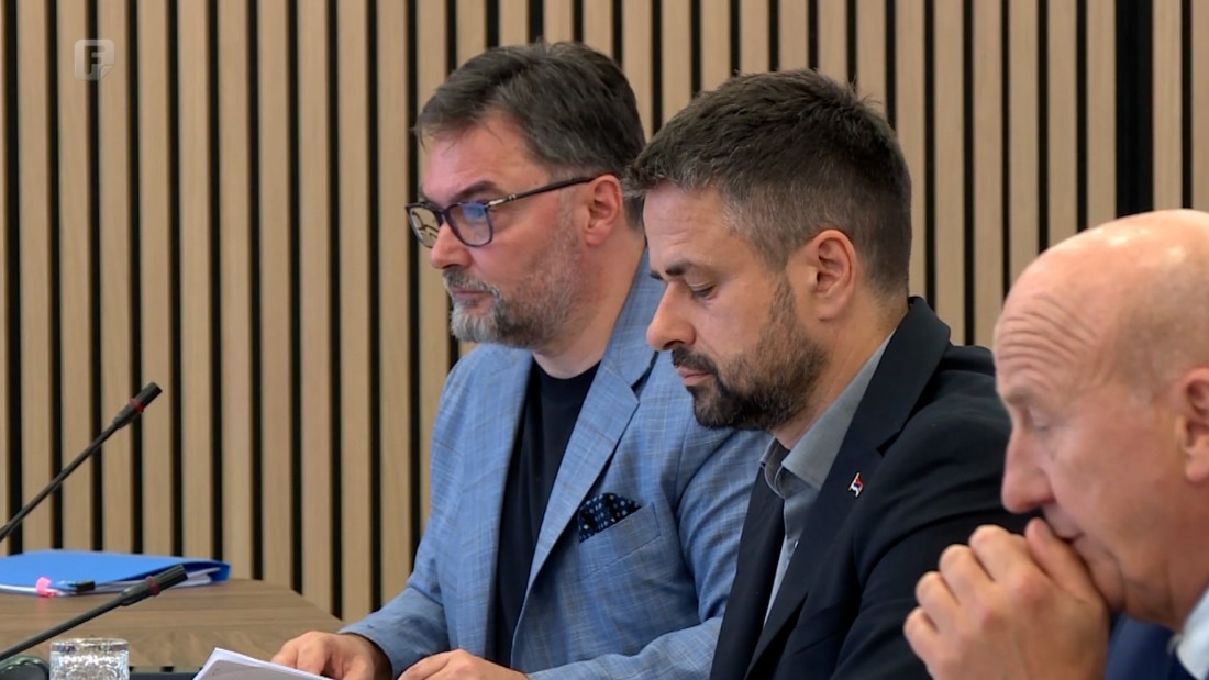Predizborna akcija: Funkcioneri dijelili budžetske rezerve, Košarac među najrastrošnijim