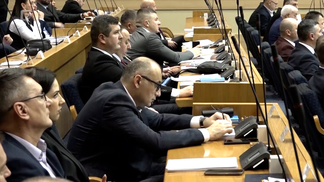 Entitetska skupština ucijenila evropski put BiH, državne institucije pred blokadom