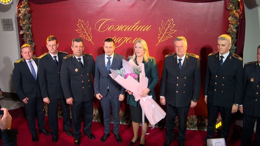 Željka Cvijanović organizovala tradicionalni božićni prijem