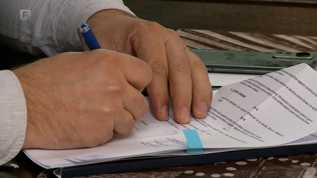 Dizdar potpisao ugovore za investicijske projekte iseljeništva u povratničkim sredinama