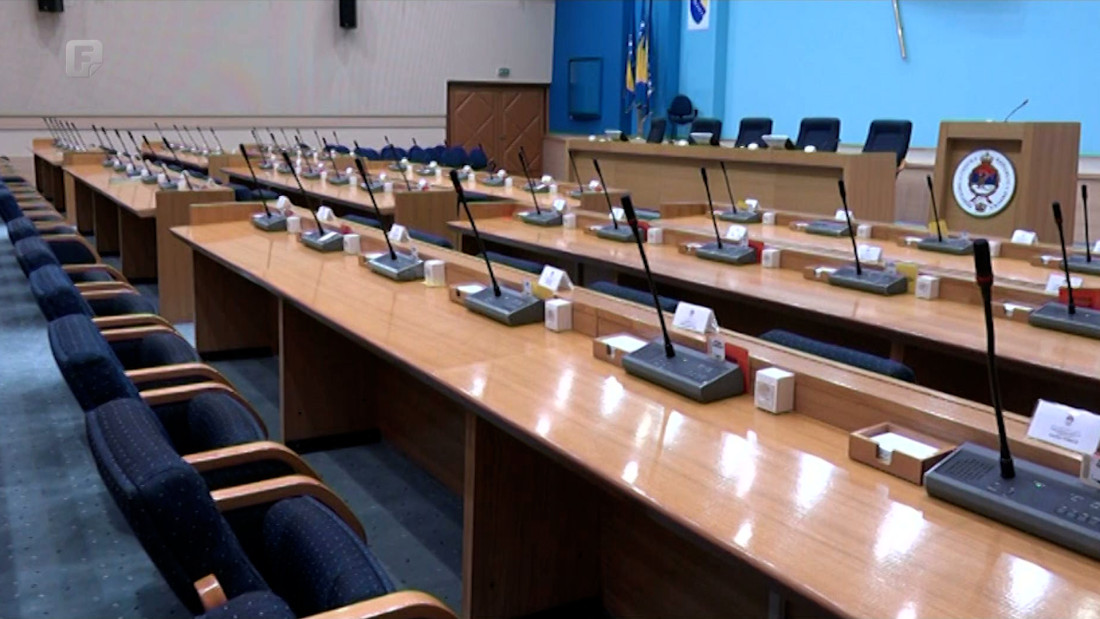 Rijetke sjednice u NSRS-u i lokalnim skupštinama: Pos'o dobar, a para laka