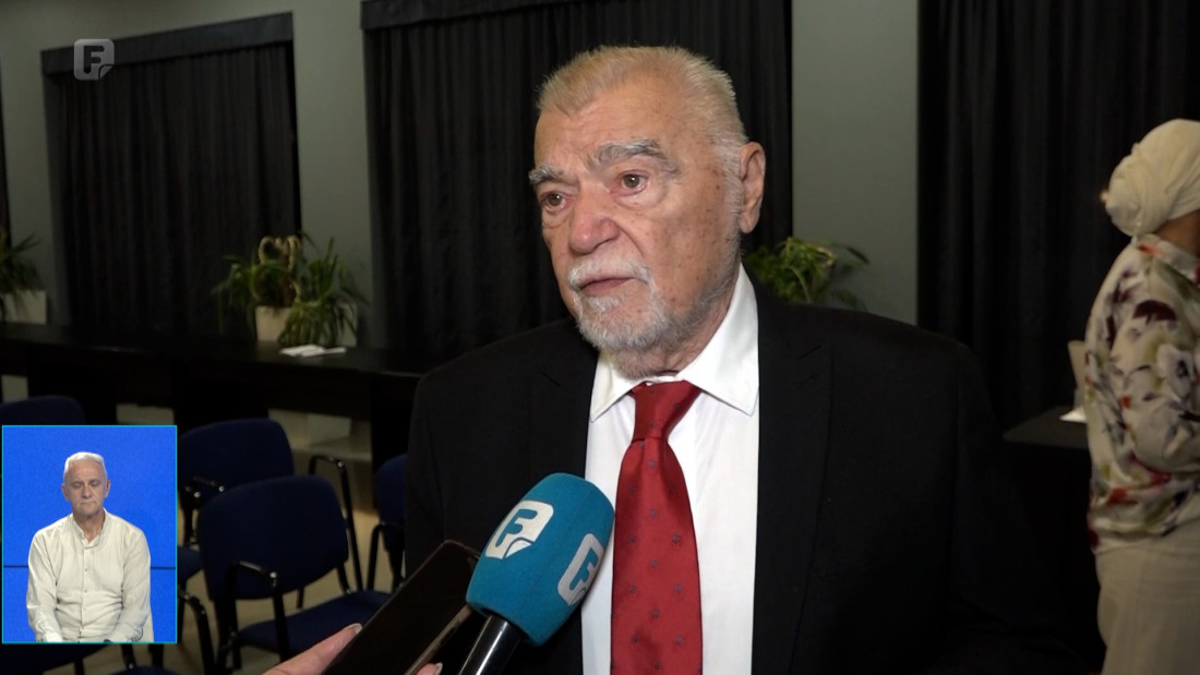 Stjepanu Mesiću uručena plaketa za razvoj demokratije u regionu