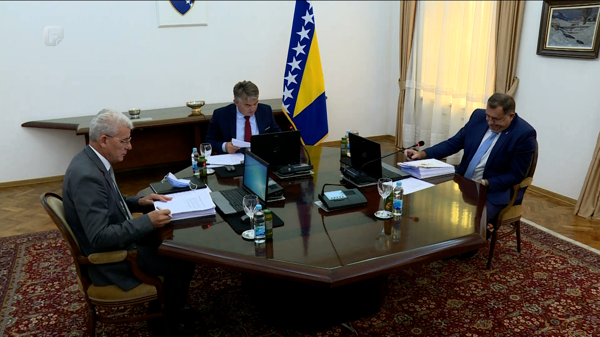 Dodik protiv svega, Džaferović pozvao Schmidta da ga smijeni