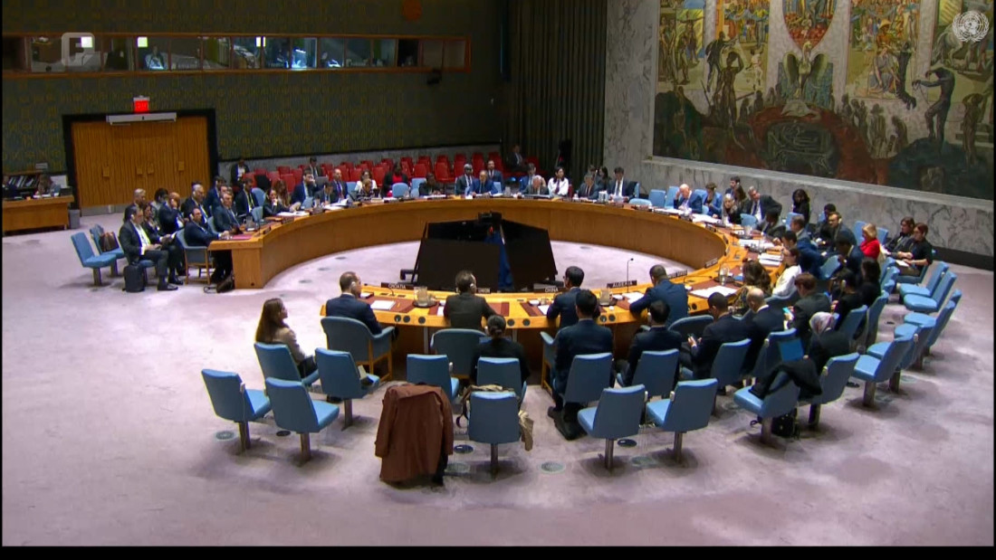 SAD očekuju dogovor naroda u BiH, Rusija kritizirala Schmidta