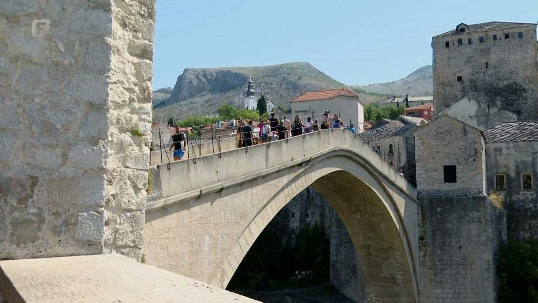 Mostar privlači brojne turiste, bogata i ponuda kulturnih sadržaja
