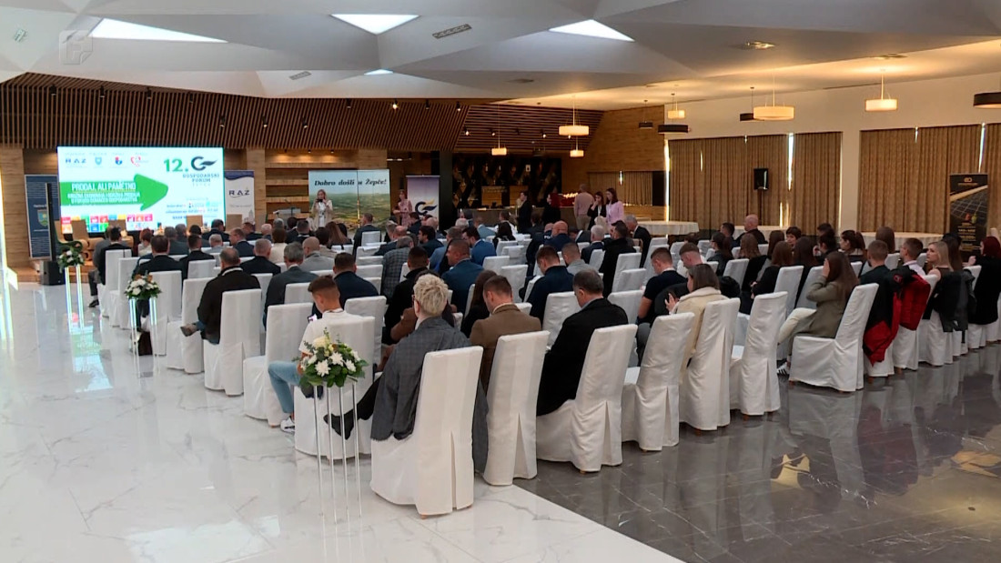 U Žepču Gospodarski forum: Kružna ekonomija i održiva prodaja u fokusu rasprave
