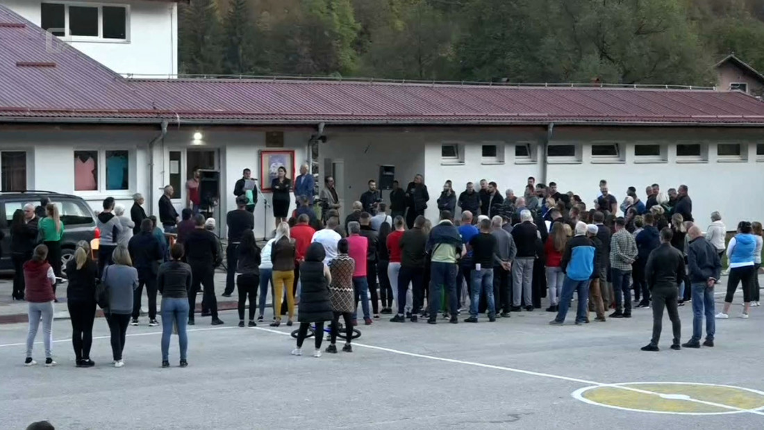 Prosvjedovali mještani Jezera - zabrinuti zbog geoloških istraživanja