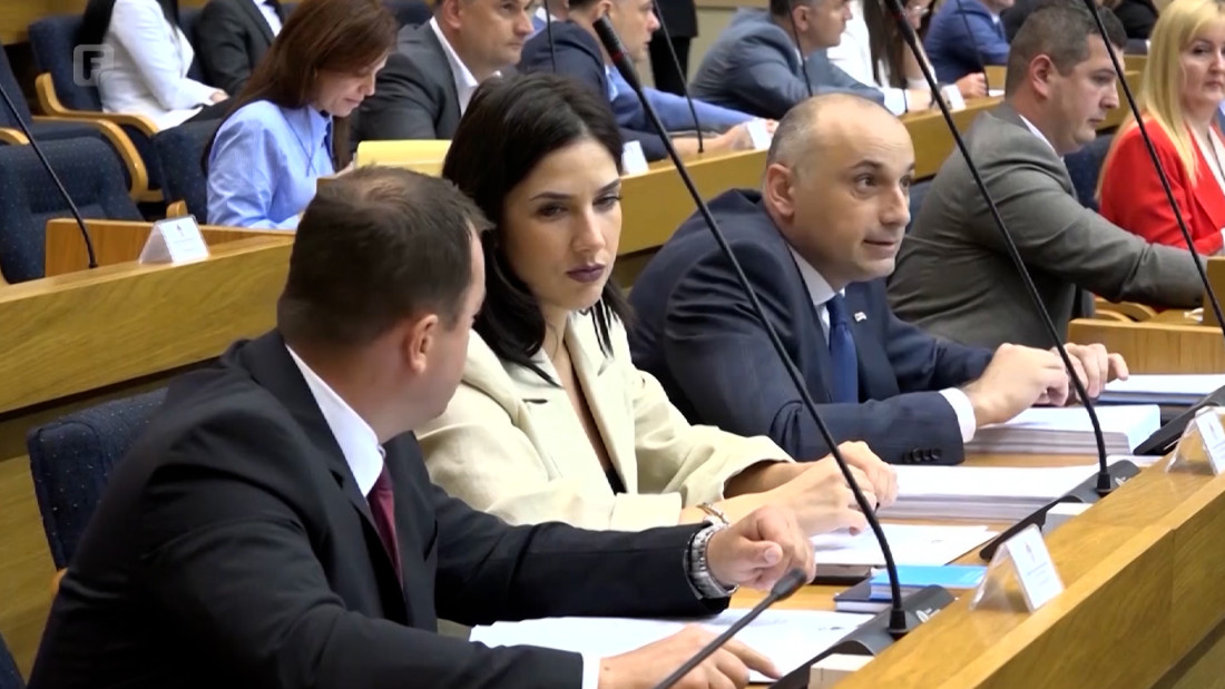 NSRS o stranim ulaganjima - opozicija upozorava na izoliranost entiteta