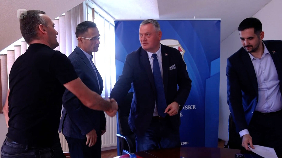 Kanton 10: Sporazum o povećanju plaća potpisan s prosvjetarima, sindikati podijeljeni