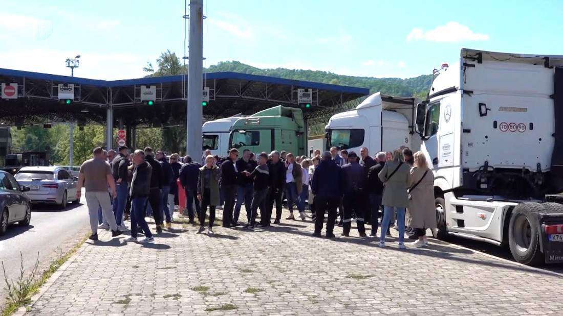 Protest prevoznika i špeditera na graničnom prelazu Karakaj