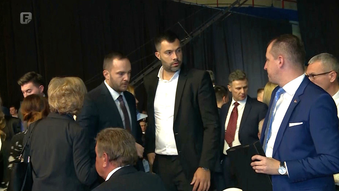 Preuzima li Igor Dodik SNSD?