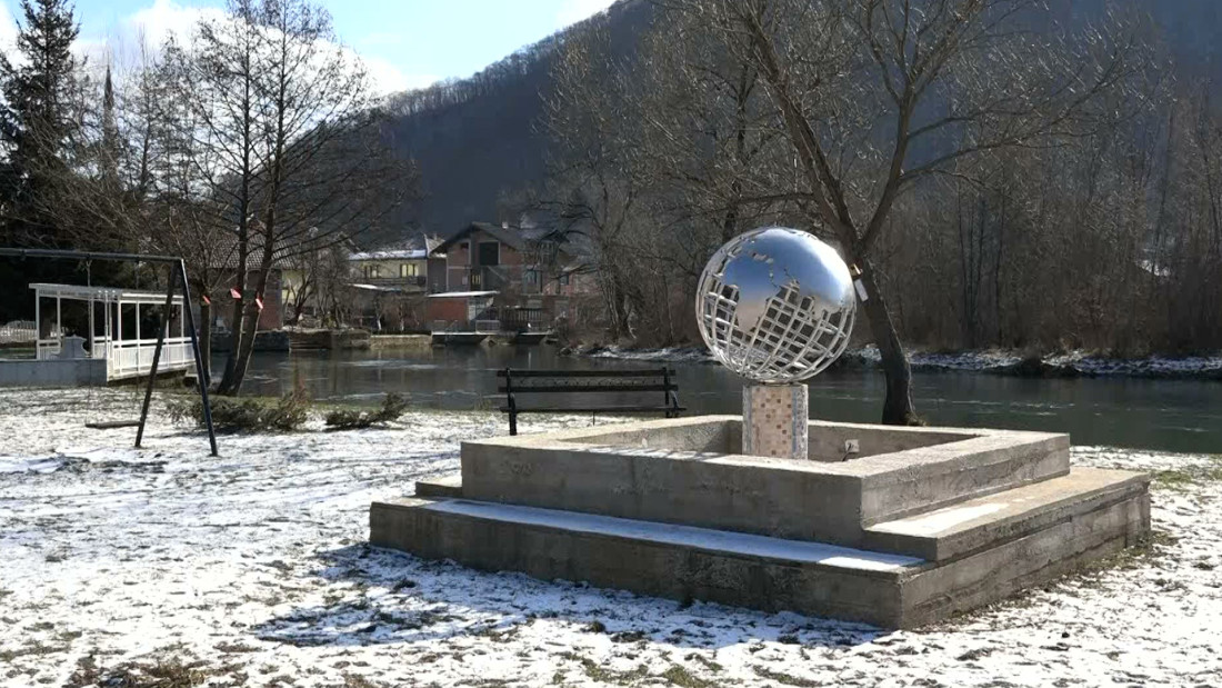 Jezero trese zlatna groznica