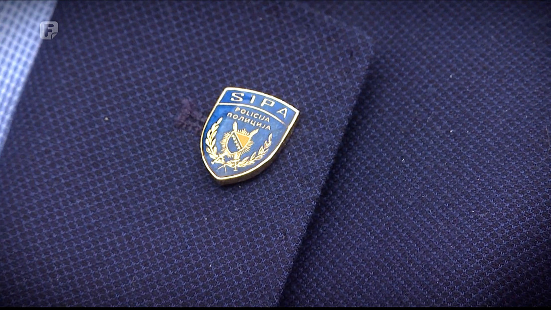 Država protiv državne policije