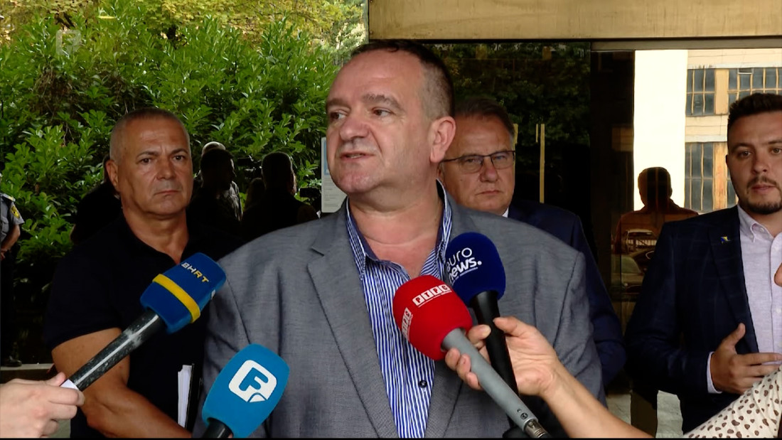 Nikšić sa predstavnicima prijevoznika: Nakon sastanka prekinute blokade