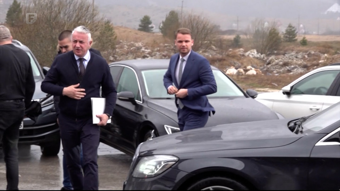 Trojke najavile sporazum, SNSD ne zovu, HDZ pozivaju da se odredi