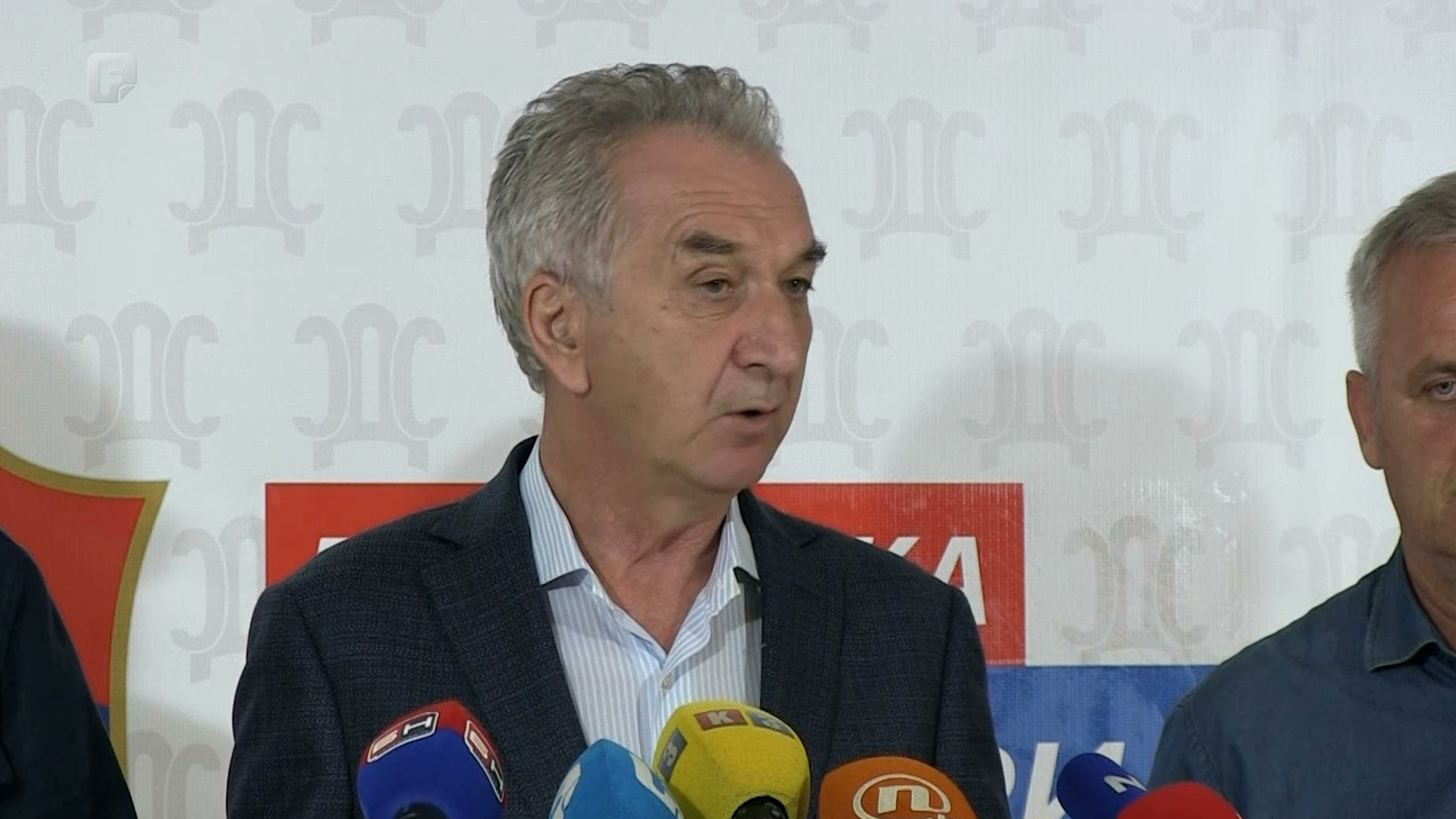 SDS će nastaviti blokade