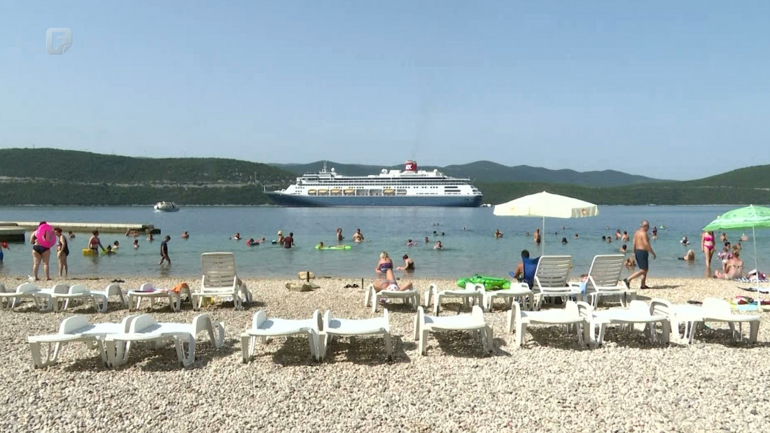 Kruzer "Bolette" uplovio u neumski akvatorij