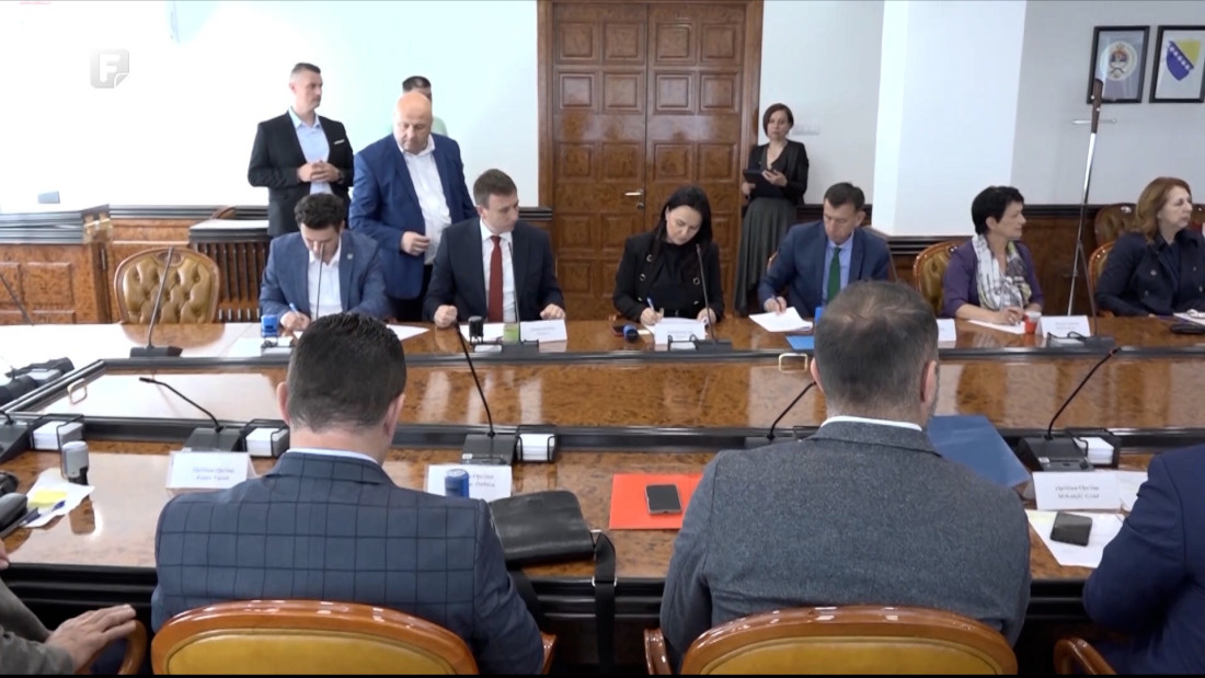 Milion i po maraka za unapređenje infrastrukture u 18 lokalnih zajednica