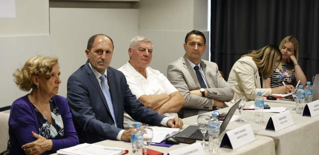 Poslodavci razgovarali o smanjenju fiskalnih nameta  te liberalizaciji tržišta rada