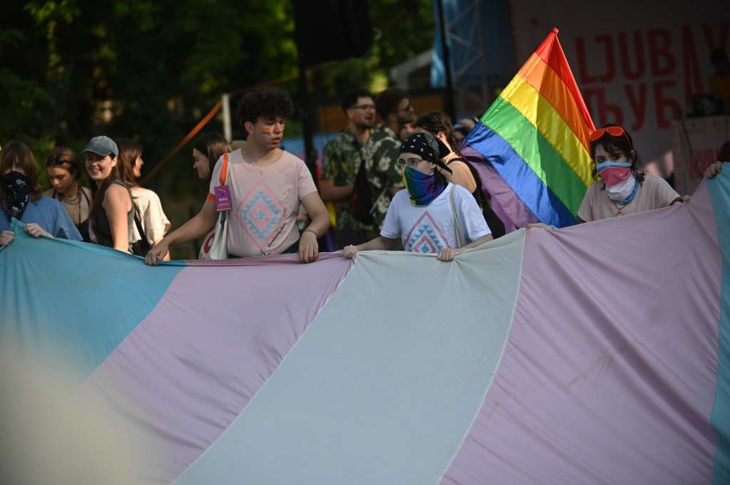 Učesnici "Povorke ponosa' traže pravno priznanje istospolnih zajednica