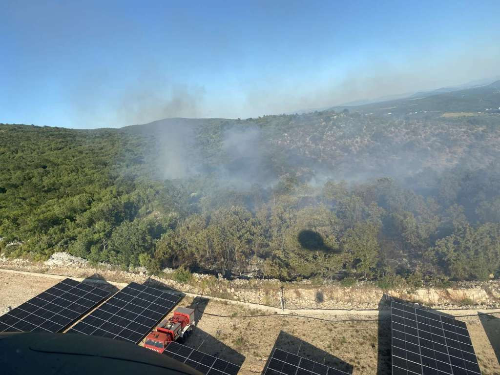 Ugašen požar kod Gruda, požar kod Ljubuškog lokaliziran