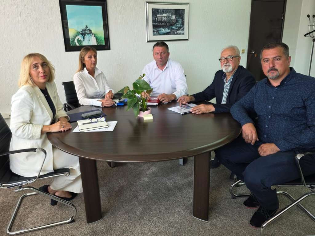 Pozder i delegacija Bosanskog Grahova o očuvanju prirodnih ljepota, turizmu i zaštiti Ledenice