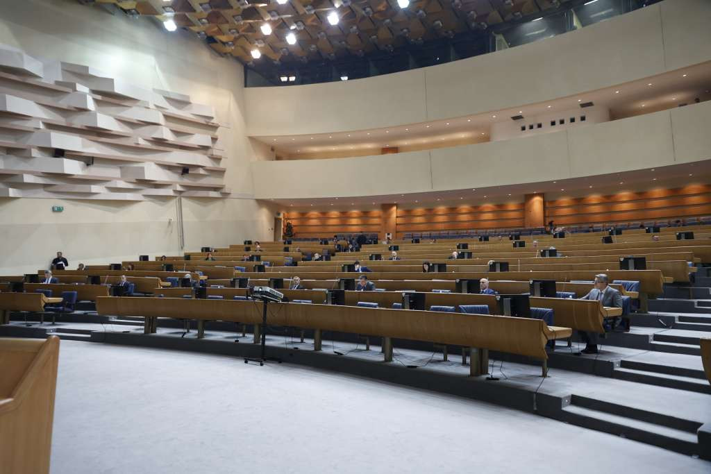 Povučena inicijativa za smjenu ministra Heleza, rasprava o smjeni Košarca