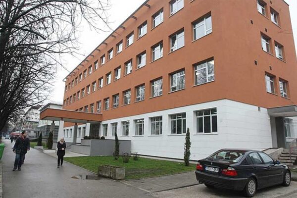 "Posudio" golfa od vlasnika da bi mu ukrao i prodao ovce