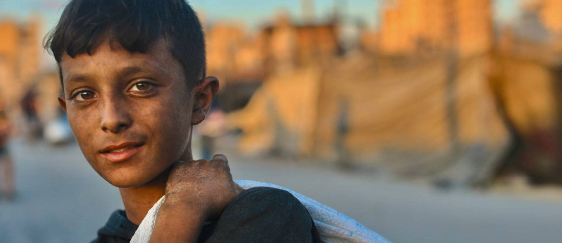 UN: Izrael nastavlja bombardovanjem raseljavati čitave porodice u Gazi