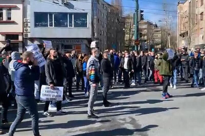 U BiH prijavljeno više od 1.300 novozaraženih i 28 preminulih, a ugostitelji održali protest u Sarajevu