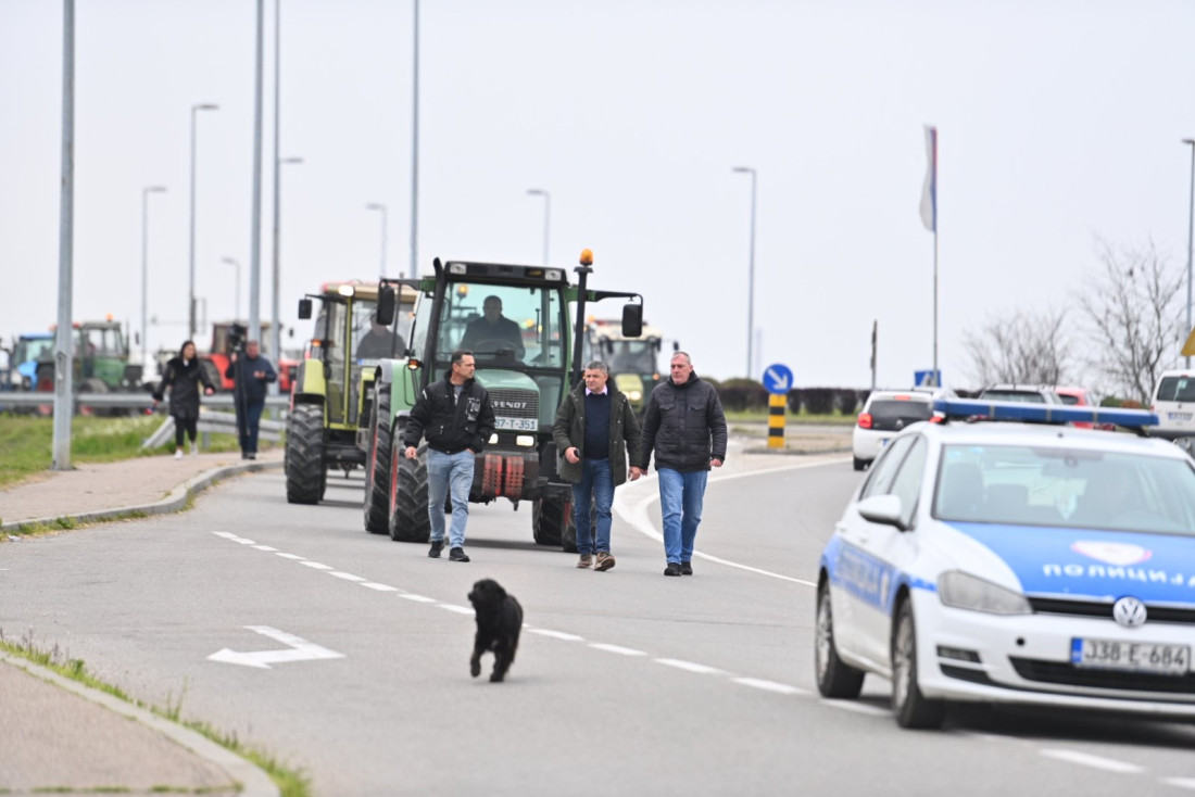 Poljoprivrednici iz Bijeljine protestirali – Traže drugačiji način obračuna poreza u RS-u