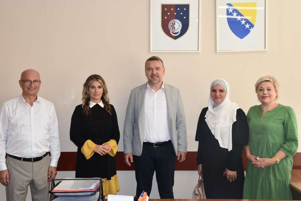 Javnim kuhinjama u Goraždu, Prijedoru i Janji doznačeno 130.000 KM za potrebe povratnika