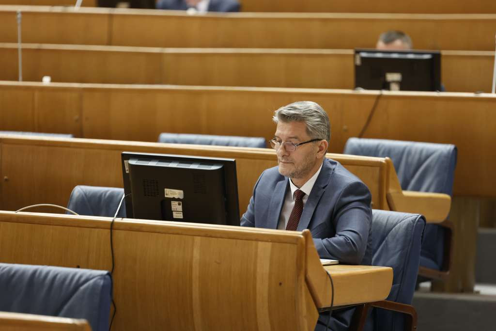 PSBiH: Opozicioni poslanici kritikovali predloženi budžet i hitnu proceduru