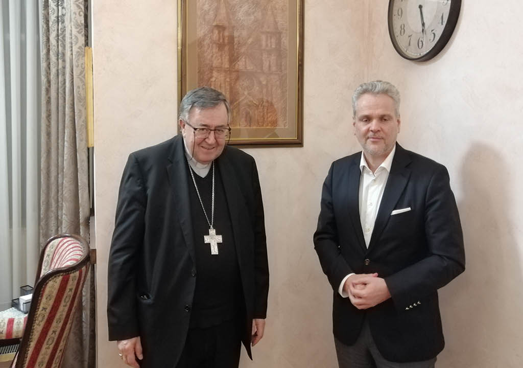 Kardinal Puljić-Sattler:  Osigurati humane uvjete za život migranata